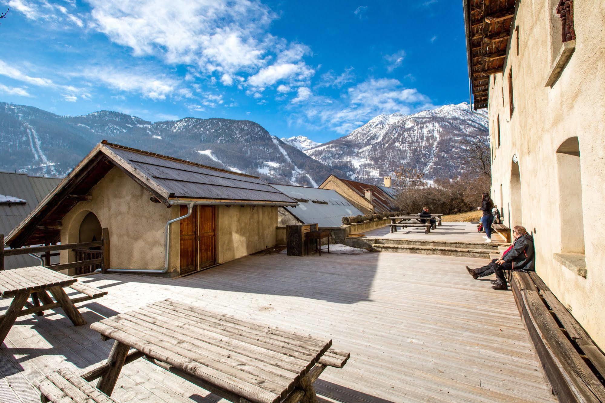 Langley Hotel La Vieille Ferme La Salle-les-Alpes Exterior foto